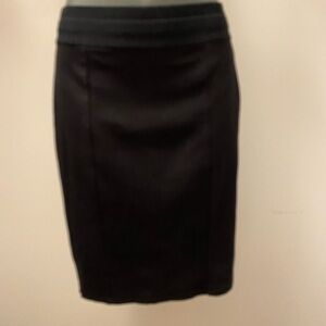 Guess/ pencil skirt/ with a zipper